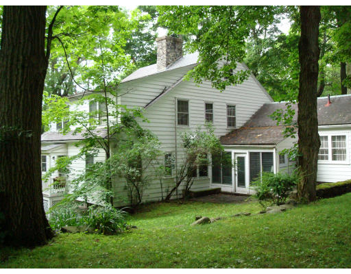 105 Country Club Road Newton, MA 02459 - Photo 15 of 16 a view of a yard in front of house