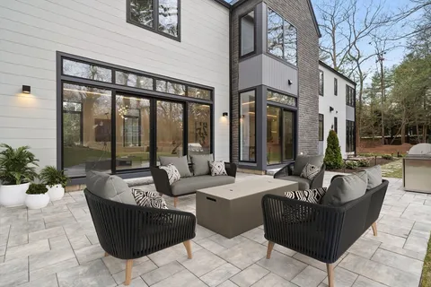 $7,295,000 | 5 Deer Path Lane, Weston, MA 02493