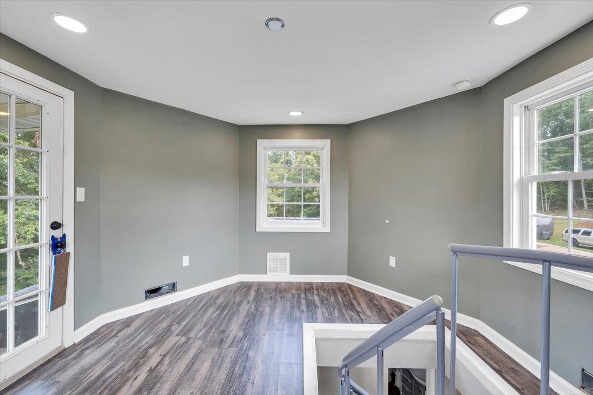 2154 Diamond Hill Road Moneta, VA 24121 - Photo 41 of 62 41-MIB01351