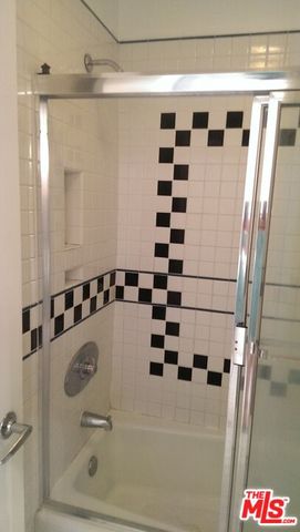 $2,850 | 906 North Doheny Drive, Unit 501, West Hollywood, CA 90069