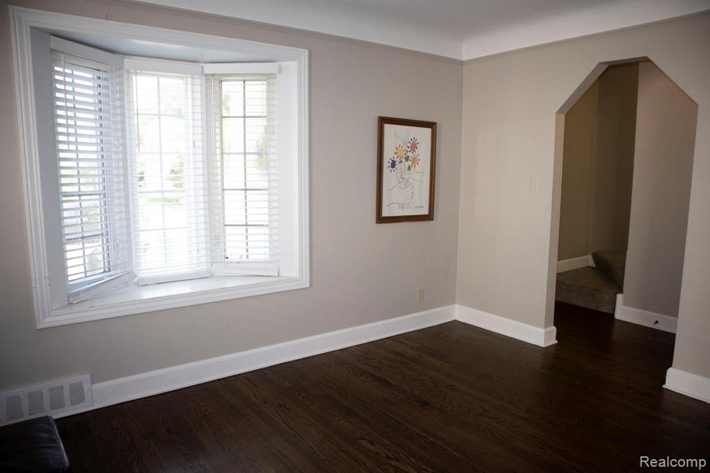 1021 Harvard Road Berkley, MI 48072 - Photo 11 of 42