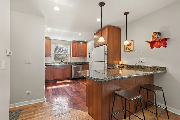 $285,000 | 6613 Glenview Drive, Tinley Park, IL 60477