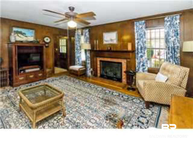 3905 Pembrocke Avenue Mobile, AL 36608 - Photo 4 of 23