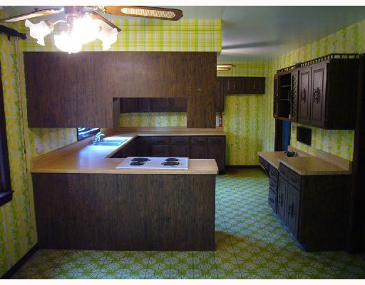 214 Brookside Road Economy, PA 15005 - Photo 5 of 15 Kitchen.