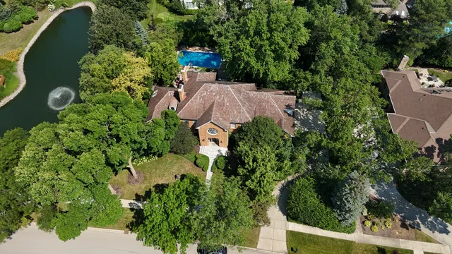 $1,375,000 | 2266 Pebble Creek Drive, Lisle, IL 60532