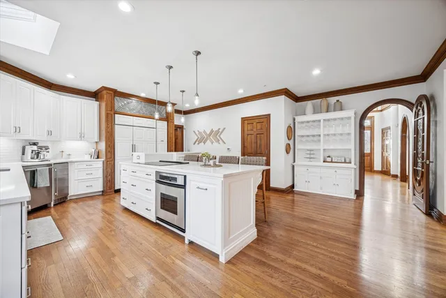 $1,375,000 | 2266 Pebble Creek Drive, Lisle, IL 60532