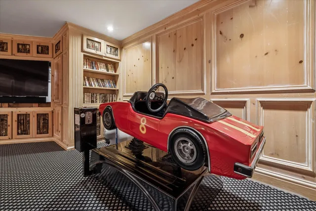 $1,375,000 | 2266 Pebble Creek Drive, Lisle, IL 60532