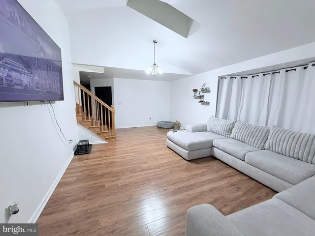 $2,595 | 13908 Greenfield Avenue, Maugansville, MD 21767