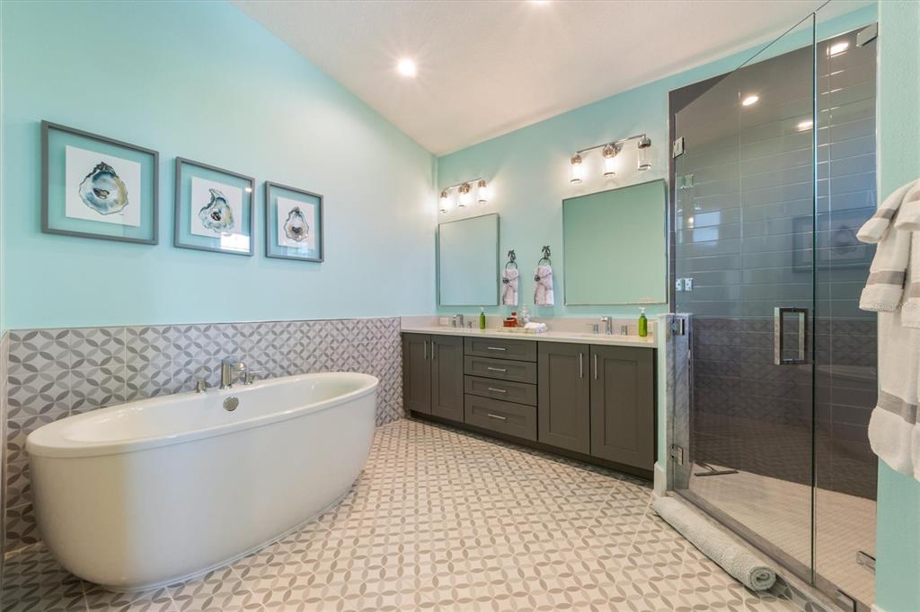 316 Spring Avenue Anna Maria, FL 34216 - Photo 23 of 54 Gallery Image 23