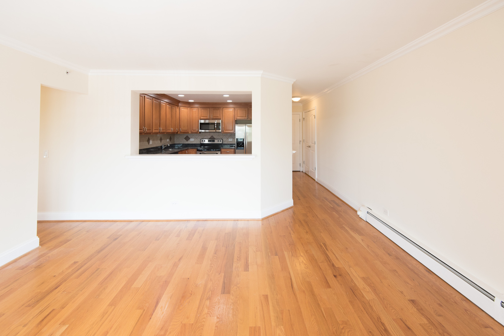 2206 South Goebbert Road, Unit 404 Arlington Heights, IL 60005 - Photo 7 of 19