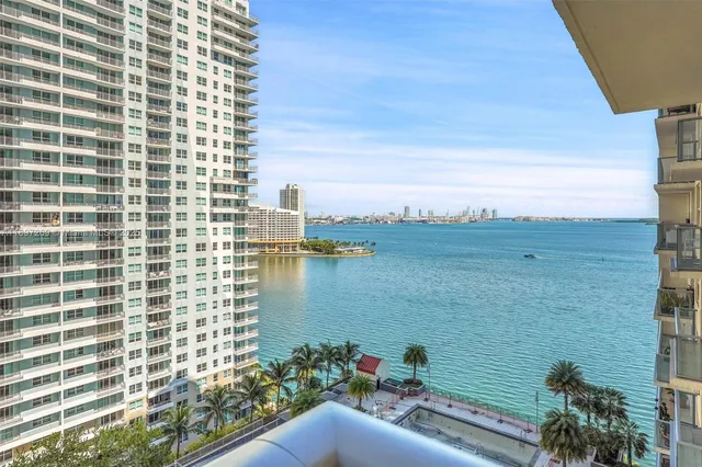$900,000 | 1155 Brickell Bay Drive, Unit 1702, Miami, FL 33131