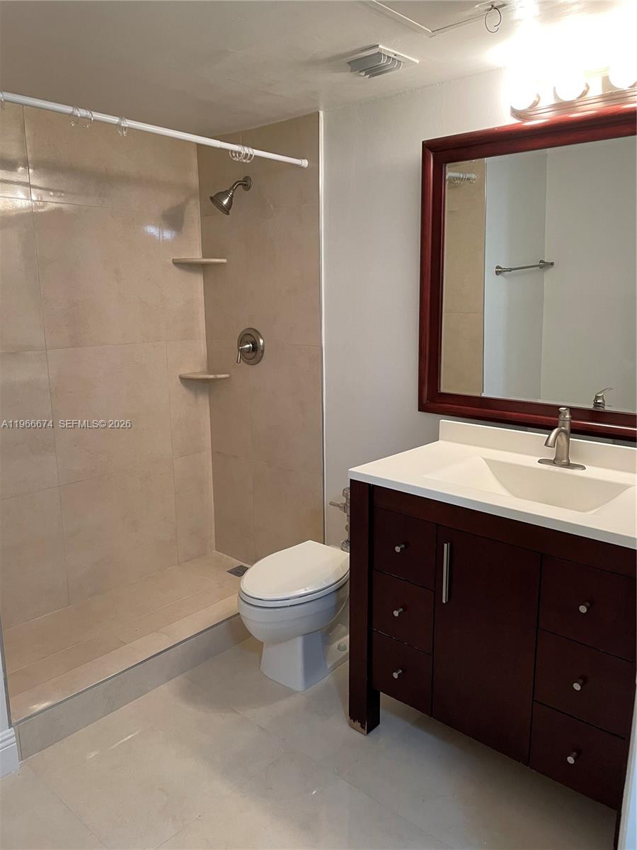 1500 Bay Road, Unit 1458S Miami Beach, FL 33139 - Photo 17 of 20