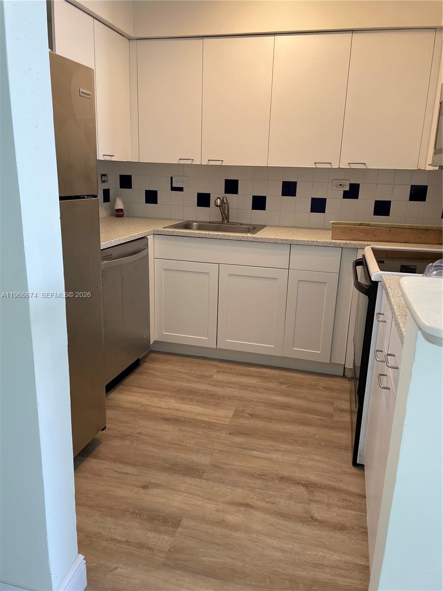 1500 Bay Road, Unit 1458S Miami Beach, FL 33139 - Photo 6 of 20