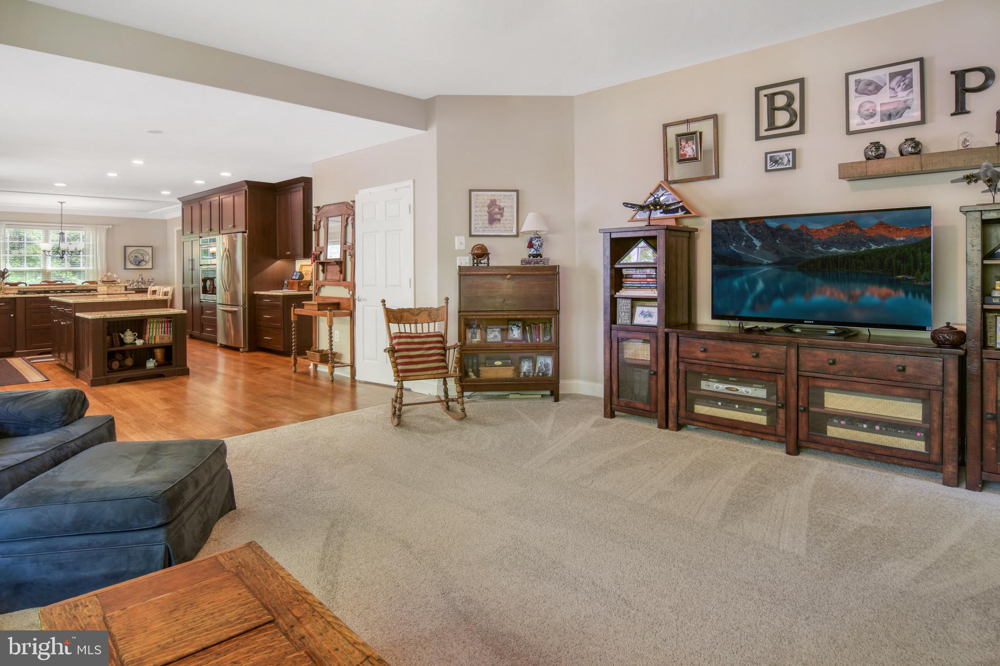 576 Shore Acres Road Arnold, MD 21012 - Photo 22 of 49 Family Room