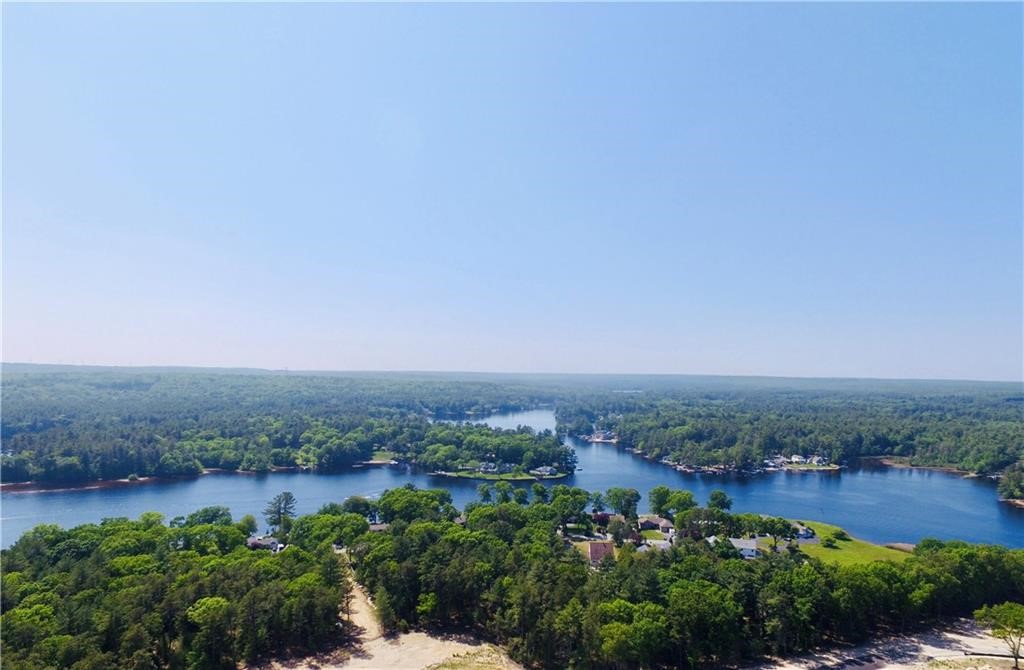 33 Sunset Lk Circle Coventry, RI 02816 - Photo 2 of 11