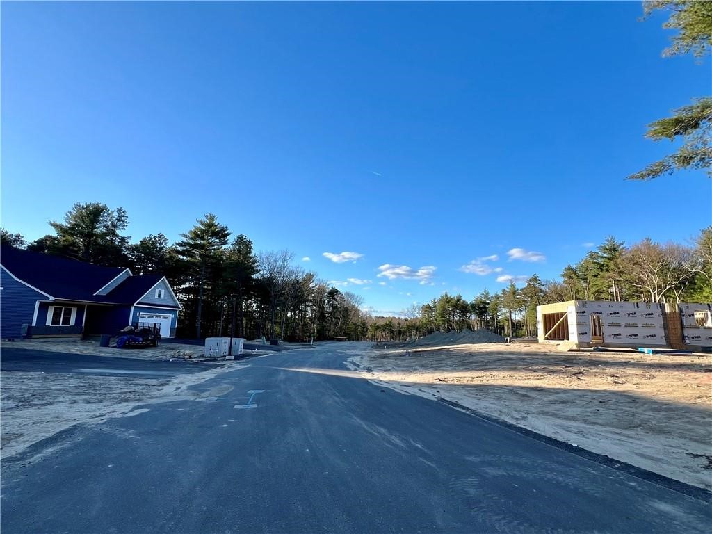 33 Sunset Lk Circle Coventry, RI 02816 - Photo 10 of 11