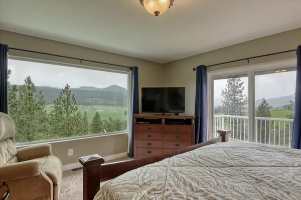 $875,000 | 419 Highway 395, Colville, WA 99114