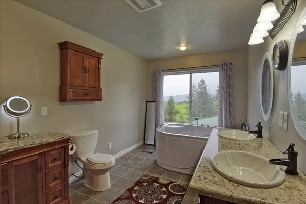 $875,000 | 419 Highway 395, Colville, WA 99114