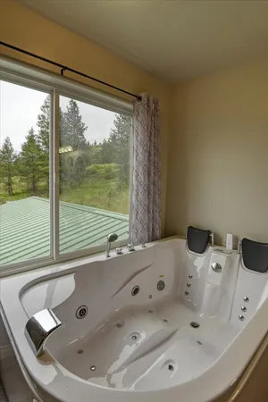 $875,000 | 419 Highway 395, Colville, WA 99114