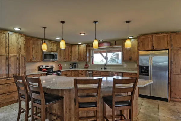 $875,000 | 419 Highway 395, Colville, WA 99114