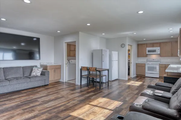 $875,000 | 419 Highway 395, Colville, WA 99114