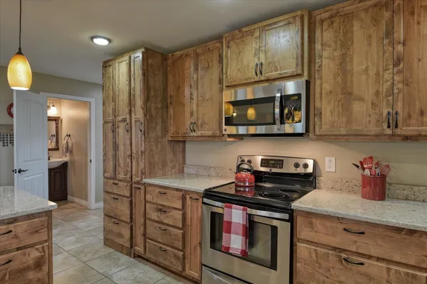 $875,000 | 419 Highway 395, Colville, WA 99114