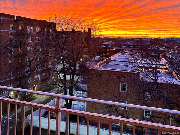 $419,000 | 87-10 149th Avenue, Unit 5D | Lindenwood