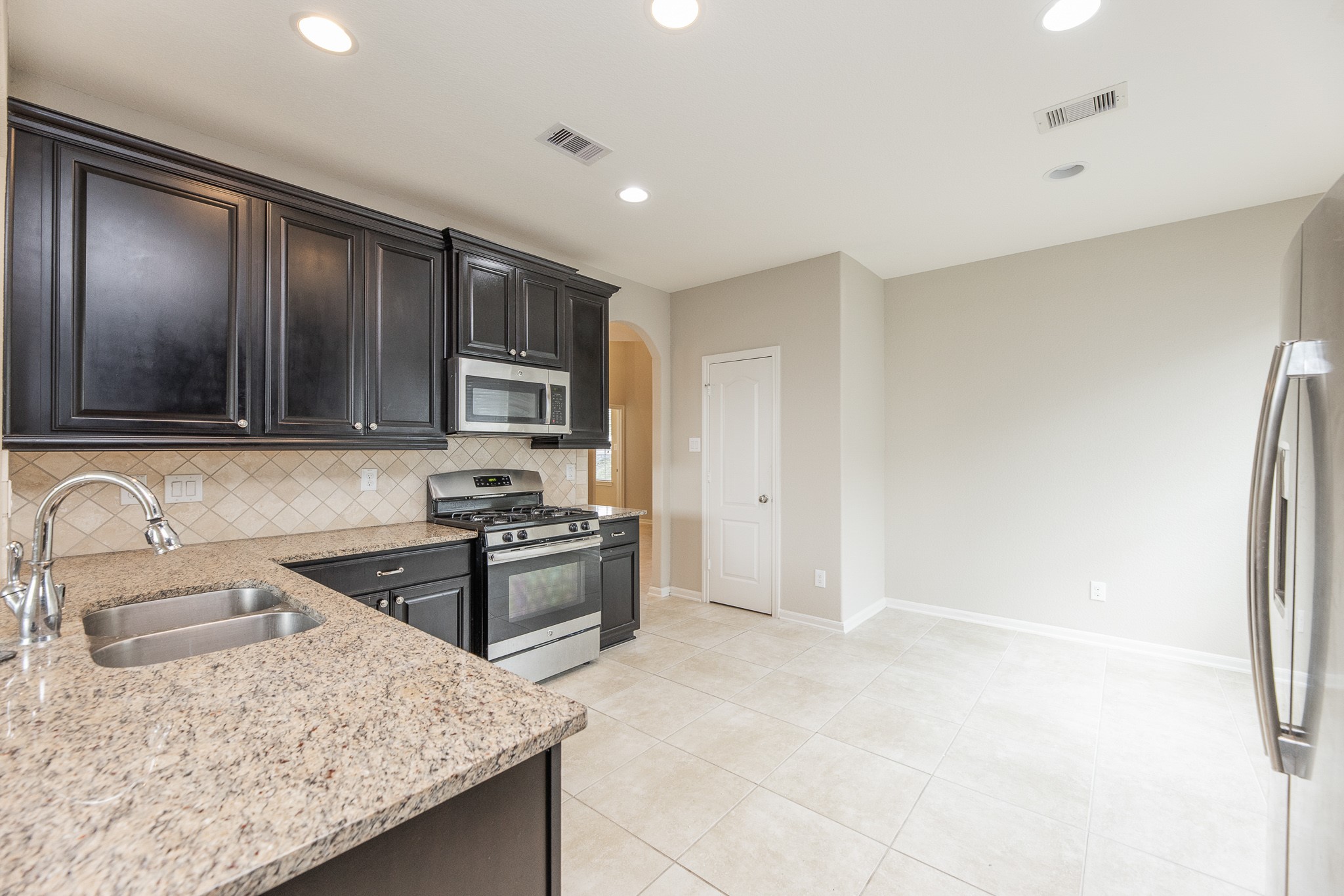 29163 Marina Point Lane Fulshear, TX 77441 - Photo 11 of 29