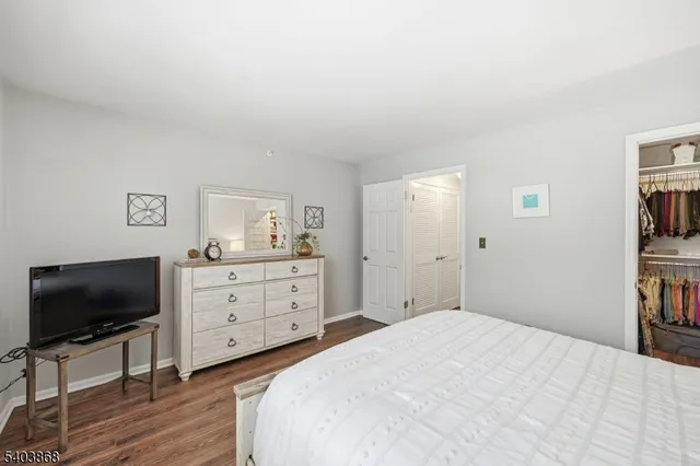 $489,900 | 3811 Melville Court, Mahwah, NJ 07430