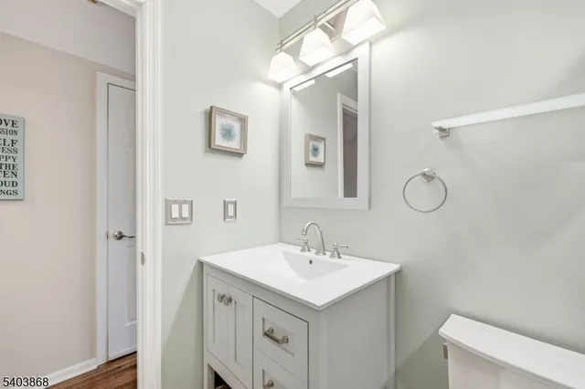 $489,900 | 3811 Melville Court, Mahwah, NJ 07430