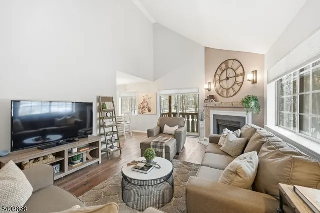 $489,900 | 3811 Melville Court, Mahwah, NJ 07430