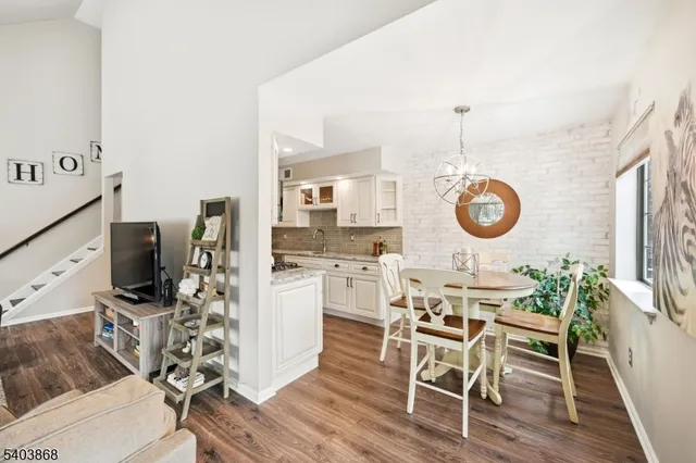 $489,900 | 3811 Melville Court, Mahwah, NJ 07430