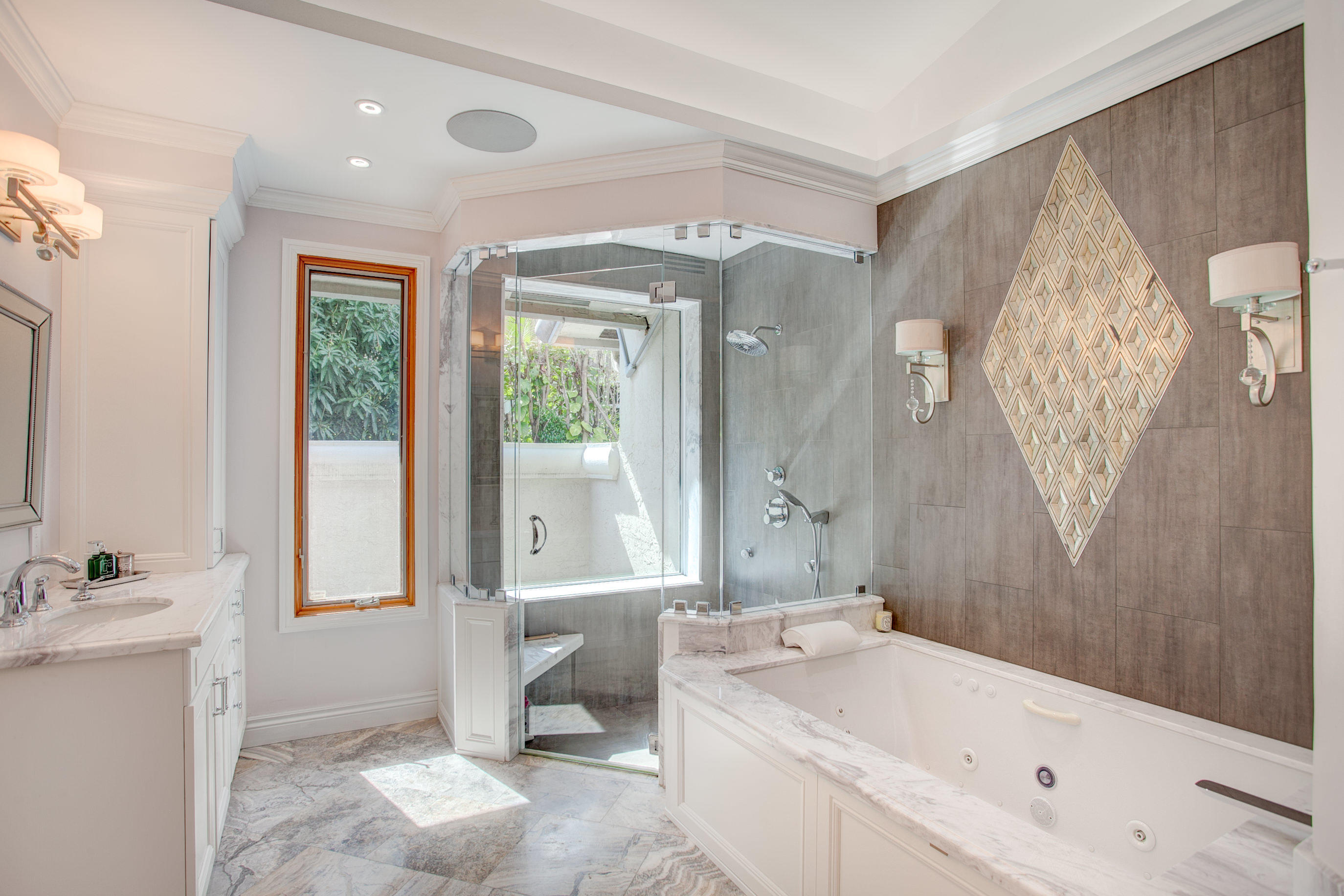 3010 Andrews Place Boca Raton, FL 33434 - Photo 34 of 80 56_interiors done (101 of 128)