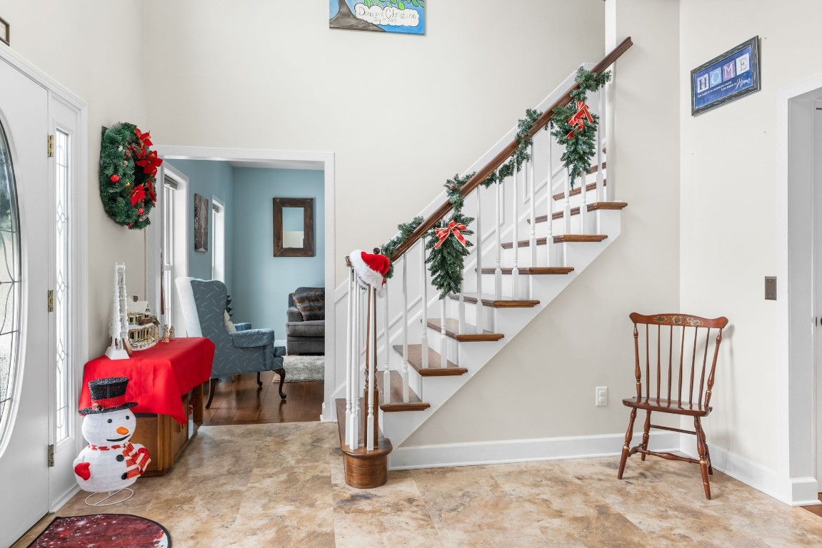 215 Felters Road Binghamton, NY 13903 - Photo 2 of 38