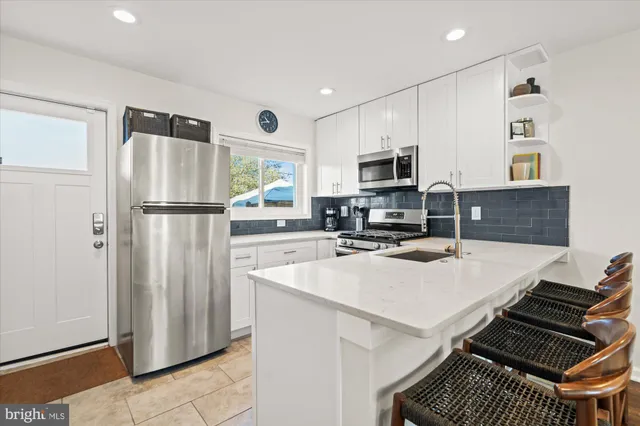 $2,350 | 134 35th Street Northeast, Washington, DC 20019