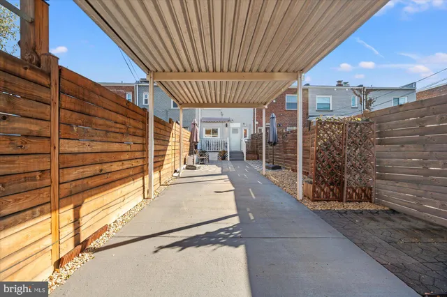 $2,350 | 134 35th Street Northeast, Washington, DC 20019