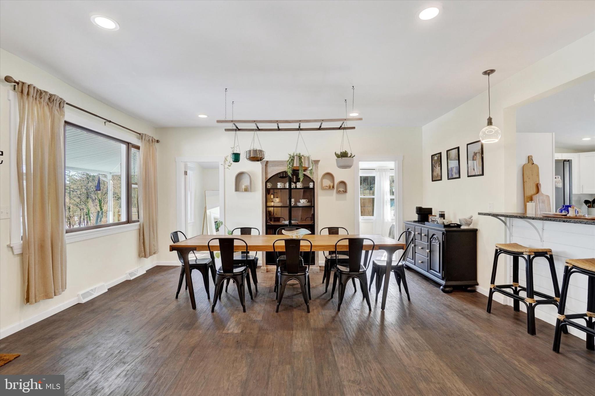 1635 Conewago Creek Road Manchester, PA 17345 - Photo 4 of 26