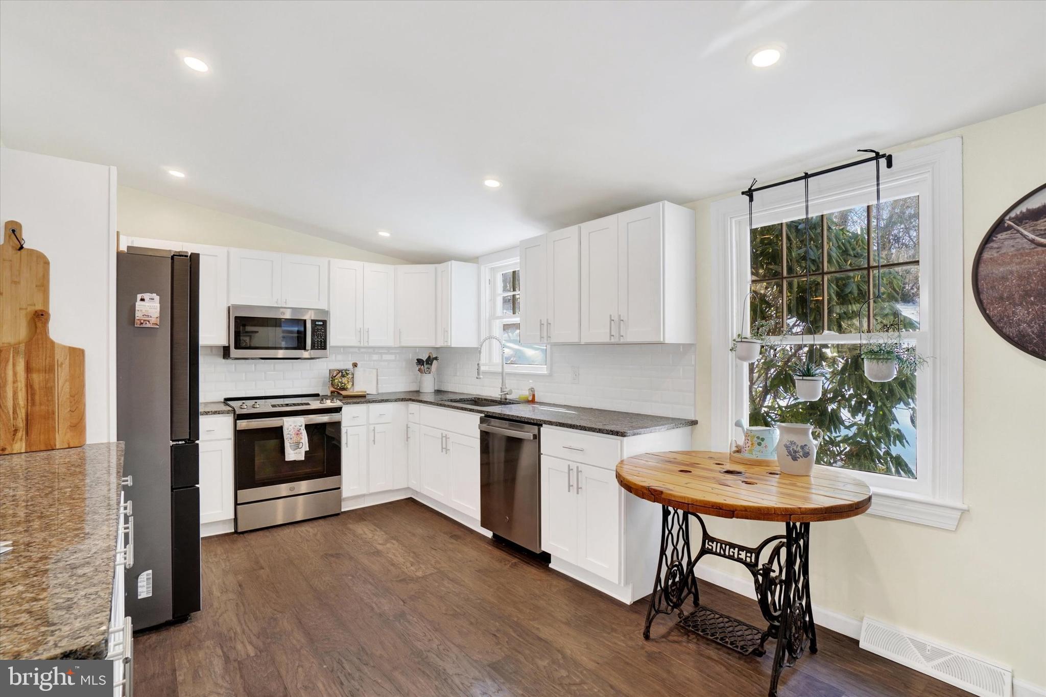 1635 Conewago Creek Road Manchester, PA 17345 - Photo 6 of 26