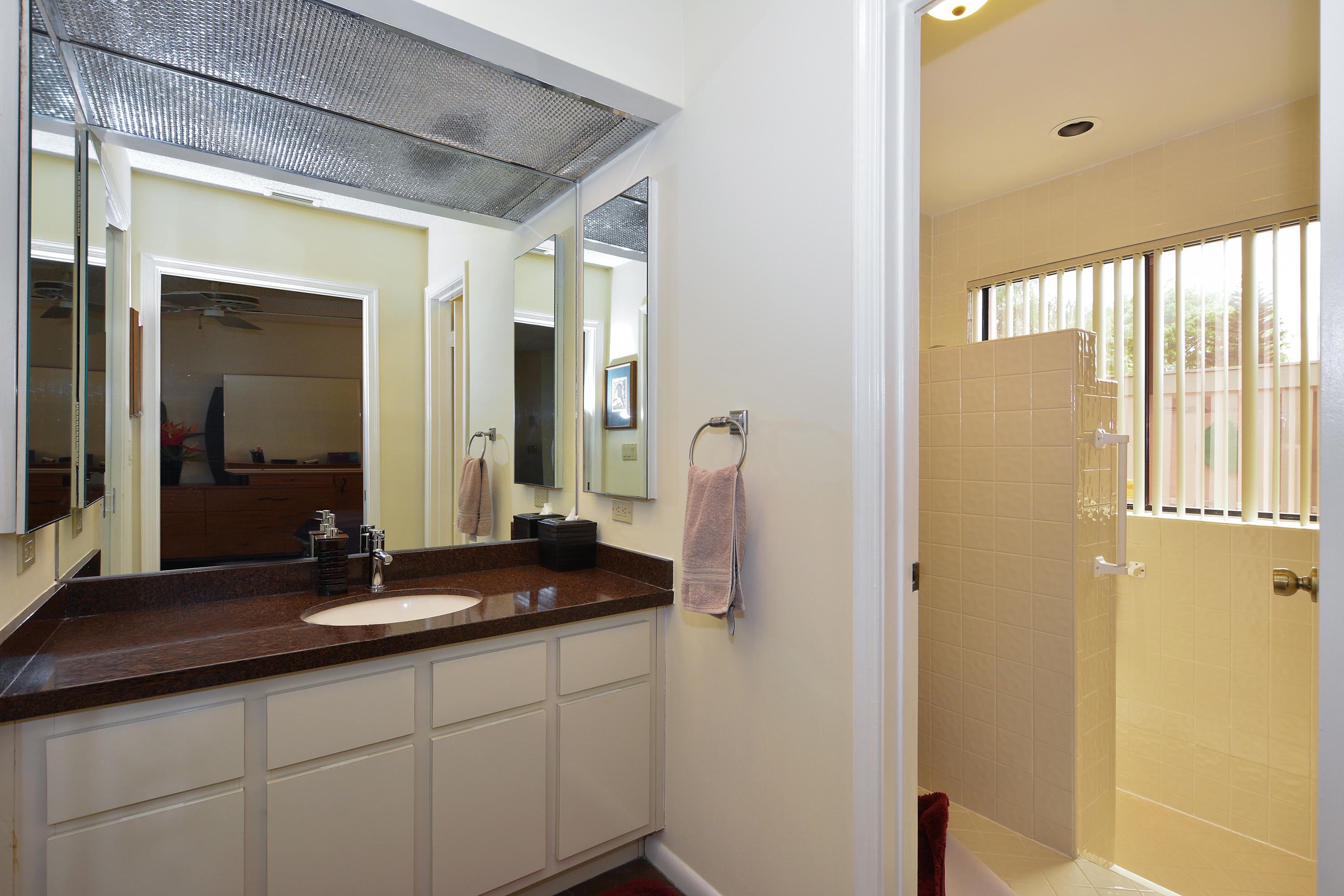 8980 Old Pine Way Boca Raton, FL 33433 - Photo 12 of 17 MASTER BATHROOM