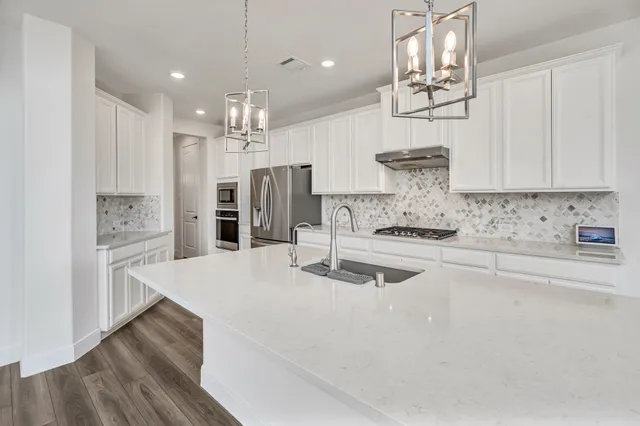 $3,200 | 17702 East Sea Rosemary Court East, Conroe, TX 77385