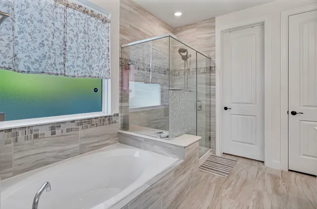 $3,000 | 17702 East Sea Rosemary Court East, Conroe, TX 77385