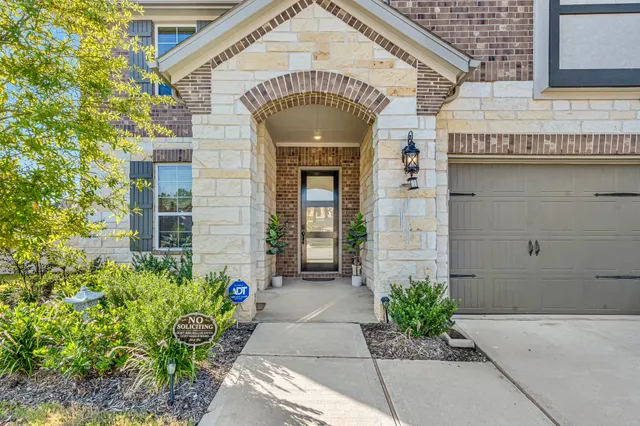 $3,200 | 17702 East Sea Rosemary Court East, Conroe, TX 77385
