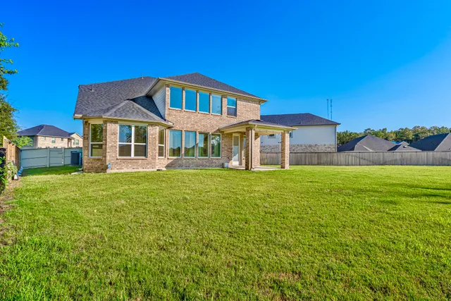$3,200 | 17702 East Sea Rosemary Court East, Conroe, TX 77385
