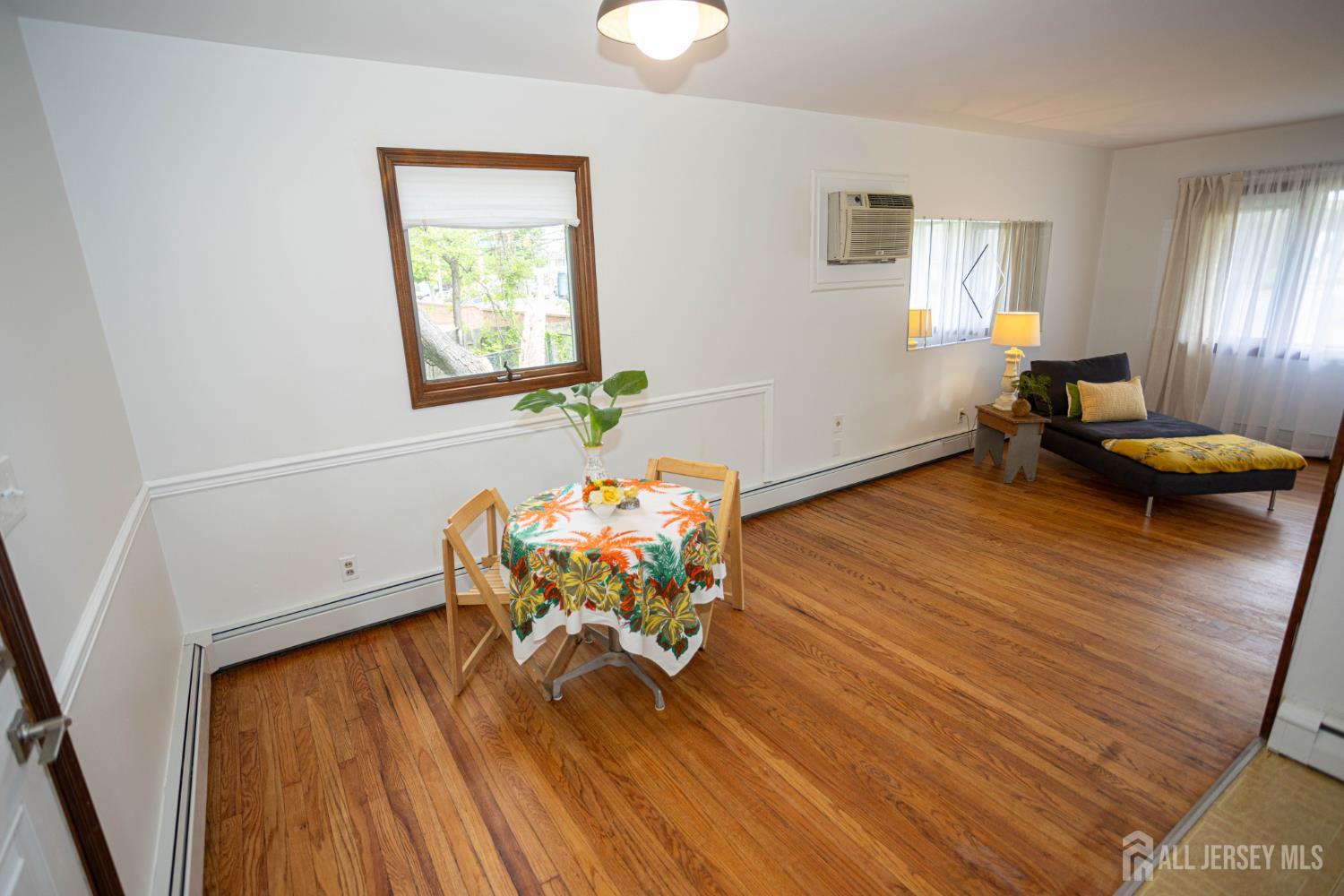 8 Stony Road Edison, NJ 08817 - Photo 15 of 45 Gallery Image 15