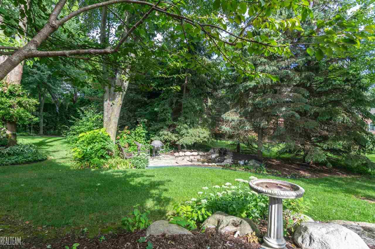 1052 Chesapeake Rochester Hills, MI 48307 - Photo 49 of 54