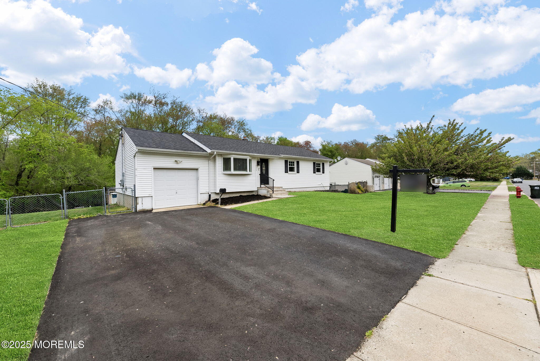 113 Darien Road Howell, NJ 07731 - Photo 23 of 51 44-web-or-mls-DSC07638