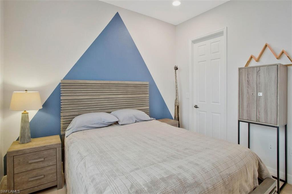 13517 Mandarin Circle Naples, FL 34109 - Photo 18 of 32