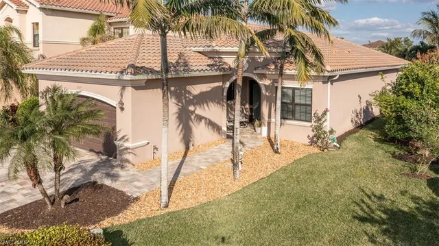 $975,000 | 13517 Mandarin Circle, Naples, FL 34109