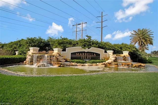 $975,000 | 13517 Mandarin Circle, Naples, FL 34109