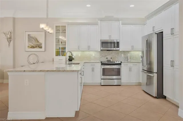 $975,000 | 13517 Mandarin Circle, Naples, FL 34109